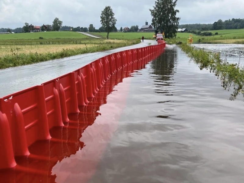 Модульный барьер от наводнения от компании Jianghe Flood Prevention Products приобретает всемирную популярность благодаря быстрому развертыванию системы борьбы с наводнениями